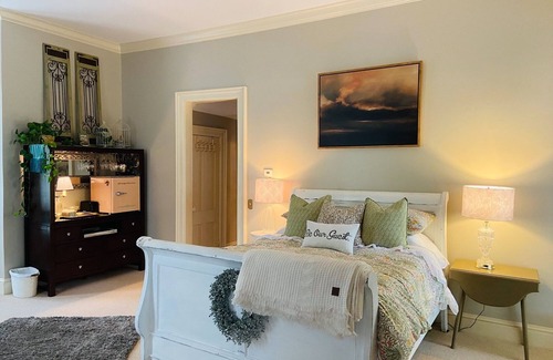 Canandaigua Cama Y Desayuno | Canandaigua Main St Private Entrance Guest Suite