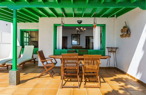 Playa Honda Casa | Villa canaria con fabulosas vistas al mar atlántico