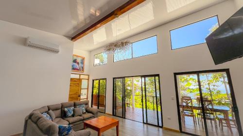 Ballena Casa | Canavida Villas & Resort