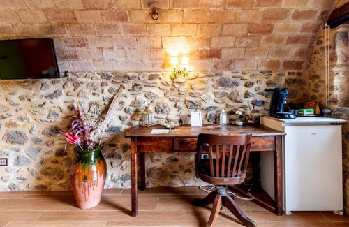 Cantallops Casa | Can Cortada 1771 - Casa rural entre viñedos
