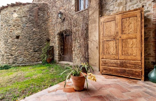 Cantallops Casa | Can Cortada 1771 - Casa rural entre viñedos