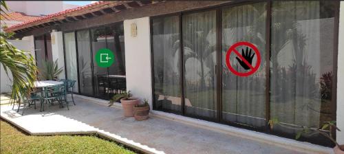 Zona Hotelera Villa | Cancun Villa Agave, access to the Beach!