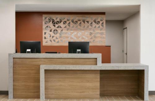 Augusta Hotel | Candlewood Suites-Augusta by IHG
