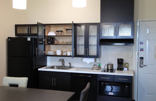 Walnut Creek Business Park Hotel | Candlewood Suites Austin North by IHG