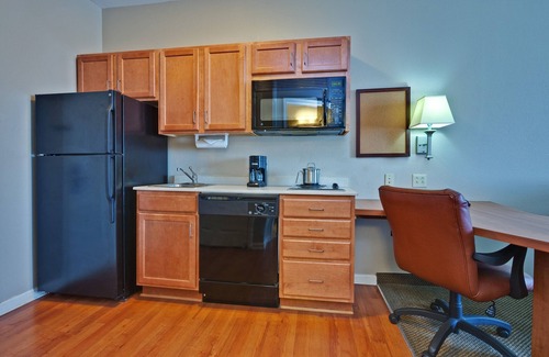 Clarksville Hotel | Candlewood Suites Clarksville by IHG