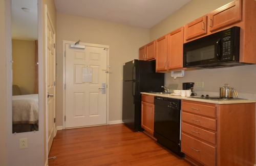Clarksville Hotel | Candlewood Suites Clarksville by IHG