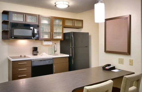 Plano Hotel | Candlewood Suites Dallas Plano East Richardson by IHG