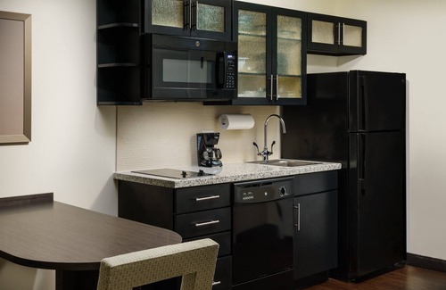 Florida Central Atlantic Coast Hotel | Candlewood Suites Orlando - Lake Buena Vista by IHG