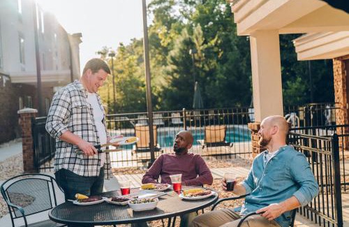 Tallahassee Hotel | Candlewood Suites Tallahassee by IHG
