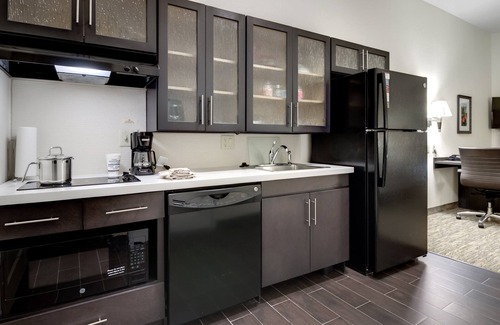 Waco Hotel | Candlewood Suites Waco by IHG