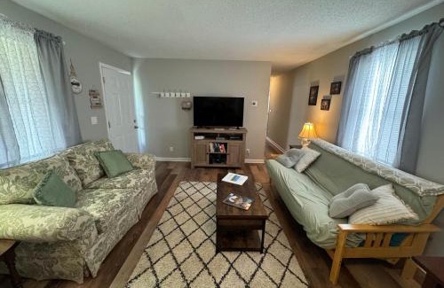 Fairview Casa | Cane Creek Meadows