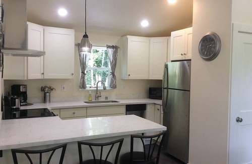 Langley Casa | SUITE DE MANZANA DE HUERTA CANFIELD