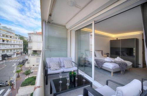 Cannes City Centre Apartamento | Cannes Luxury Rental - Stunning apartment with terrace to rent Grand Hotel