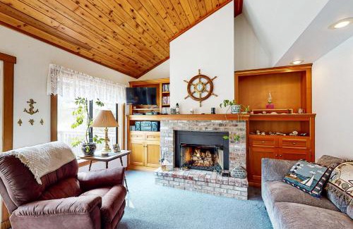 Tolovana Park Casa | Cannon Beach Cottage
