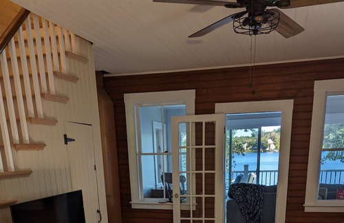 Windham Casa | Canobie Lake 3 bedroom Year Round Waterfront Home - Newly Renovated