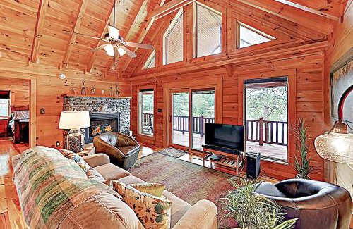 Maggie Valley Casa | Canoe Landing