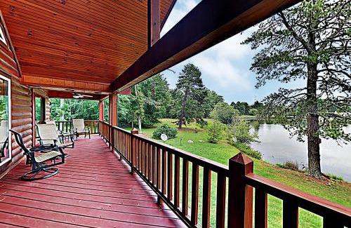 Maggie Valley Casa | Canoe Landing