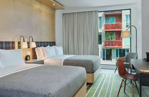 Pearl District Hotel | Canopy by Hilton Portland Pearl District