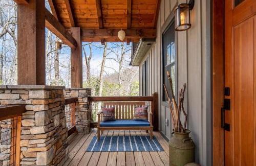 Brevard Casa | Canopy Creek Connestee Falls