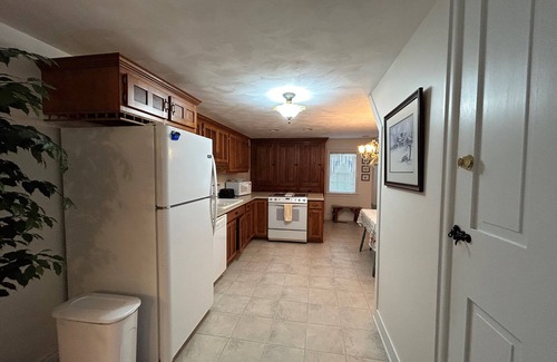 Tyrone Casa | Canopy Lane Guest House