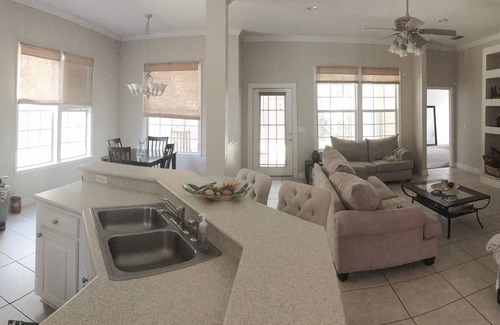 Killearn Estates Casa | Canopy Roads located off historic Centerville Road