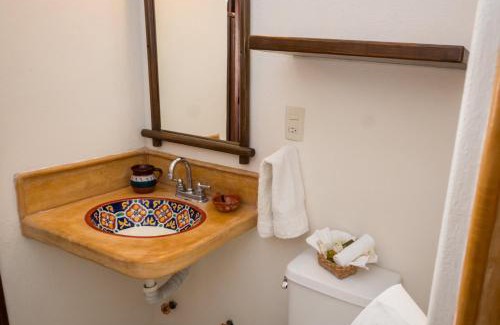 Playa la Madera Hotel | Canto del Mar Hotel - Zihuatanejo - Suites con Cocina
