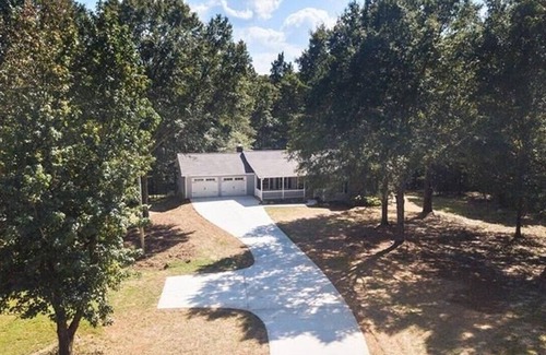 Canton Casa | Canton Home Near the Lake