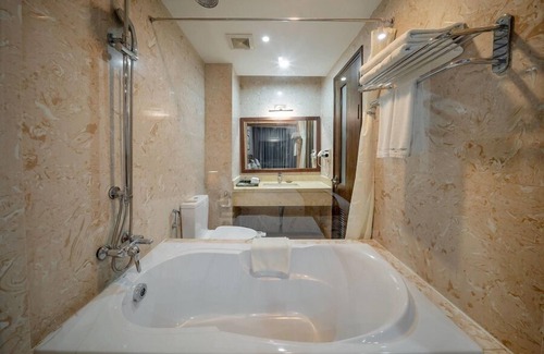 Sa Pa Hotel | Canvas Sapa Legend Hotel