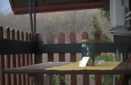 Dolna Matka Apartamento | Canyon Matka Nature Apartments with a terrace
