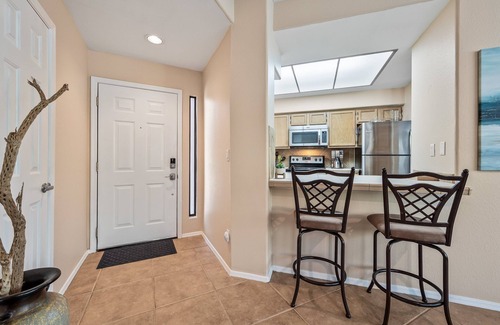 Finisterra Condominio | Canyon Retreat in the Foothills - resort style living w/hiking