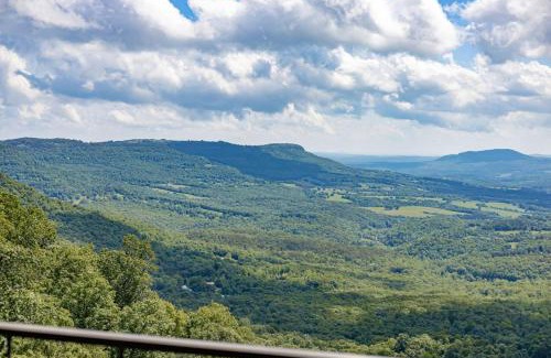 Jasper Casa | Canyon View Treehouse- Relaxing Getaway in Jasper with an Amazing View