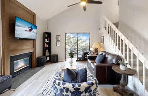 Park City Casa | Canyons Resort, Community Hot Tub Retreat, Slopes located steps away!