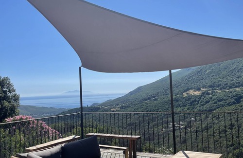 Sisco Apartamento | Cap Corse, Sisco. Apartment in stone village house with sea view