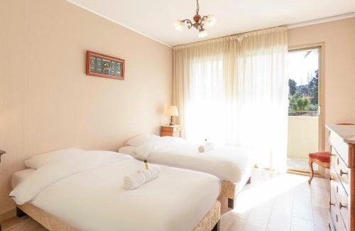 Cap-d'Antibes Apartamento | Cap d'Antibes 2 bdr appartment with parking swimming pool and AC