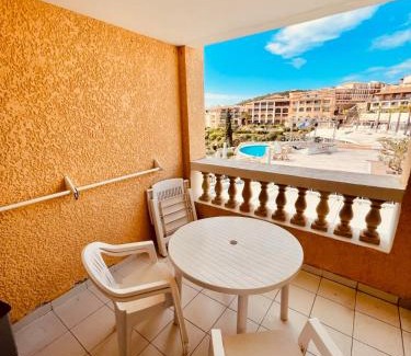 Cap Esterel Apartamento | Cap Esterel Studio Cabine Vue Piscine Et Mer Réf C2 308