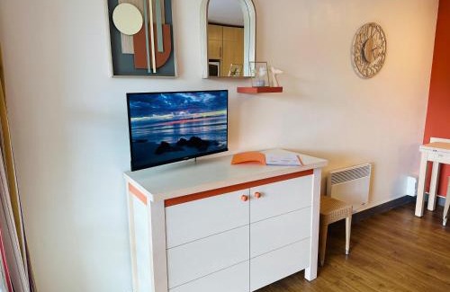 Agay Apartamento | Cap ESTEREL Village , AGAY 4prs Climatisé-WIFI-Parking INCLUS