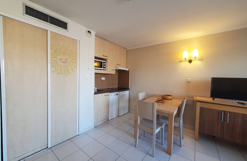 Frejus Port Apartamento | Cap Hermès Studio Port View 31m2 climatizado WIFI 3 personas piscina playas parking