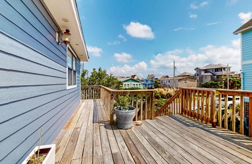 Hatteras Casa | Cap'n Stilts