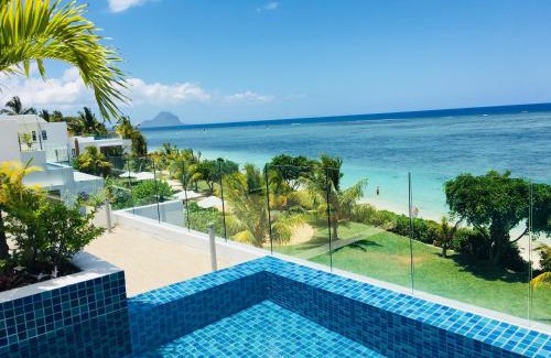Wolmar Apartamento | Cap Ouest Beachfront Luxury Penthouse & Apartment