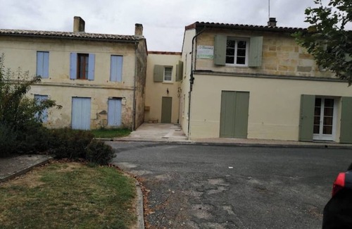 Petit-Palais-et-Cornemps Apartamento | Cap Saint-emilion - Appartement T3 Avec Cheminée