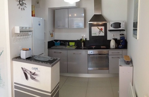 Sanary-sur-Mer Apartamento | CAP SUD ****. PMR access. Terrace. GARDEN. Parking. All on foot