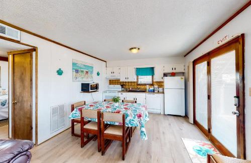 Buxton Casa | Cape Bottom #21B-B
