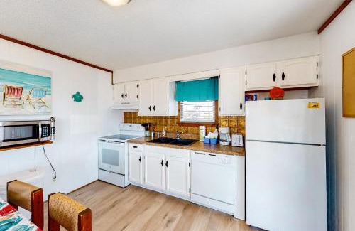 Buxton Casa | Cape Bottom #21B-B