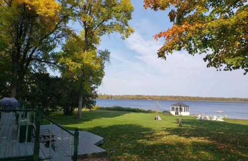 Calabogie Casa | Cape Calabogie Cottage