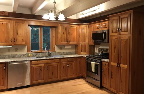 Barnstable Casa | Cape Cod Post y Beam Home Walk a Millway Beach / Harbor & Village