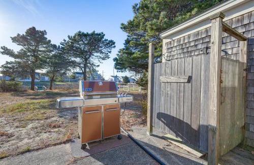 West Dennis Casa | Cape Cod Cottage with Private Dock on Bass River