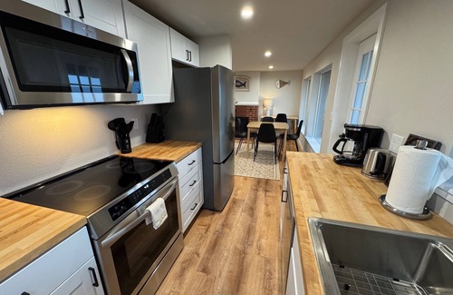 Waldport Cabaña | Cape Cod Cottages #7 - Oceanfront with Fireplace!