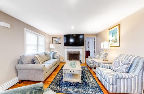 South Yarmouth Casa | Cape Cod Playhouse