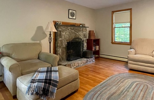 Sugar Hill Casa | Cape home with private washer/dryer, private deck, and grill