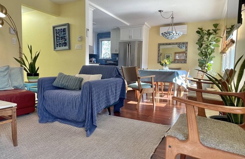 Cape May Point Casa | Cape May Point: spacious home. Walk to beach. Many extra amenities provided.